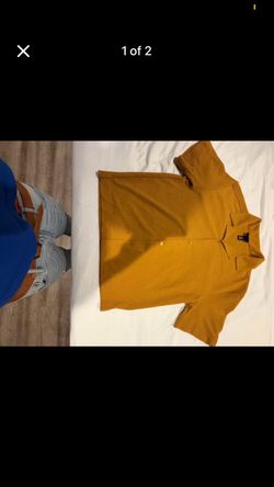 Men’s dressing shirt size small/medium