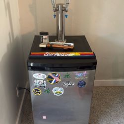 Edgestar Dual Tap Kegerator 