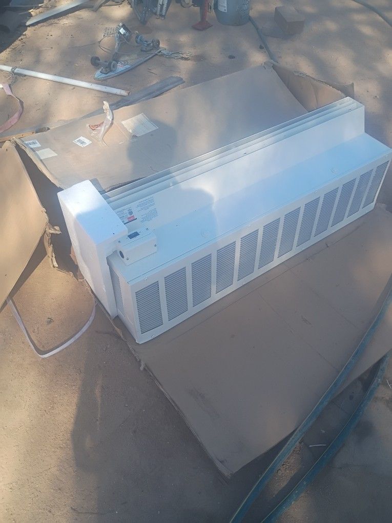 Brand New Dayton Air Curtain Cabinet Model Number 6e823b