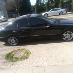 2005 Mercedes Benz E320