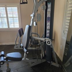 Life Fitness G3 Home Gym w/ Leg Press