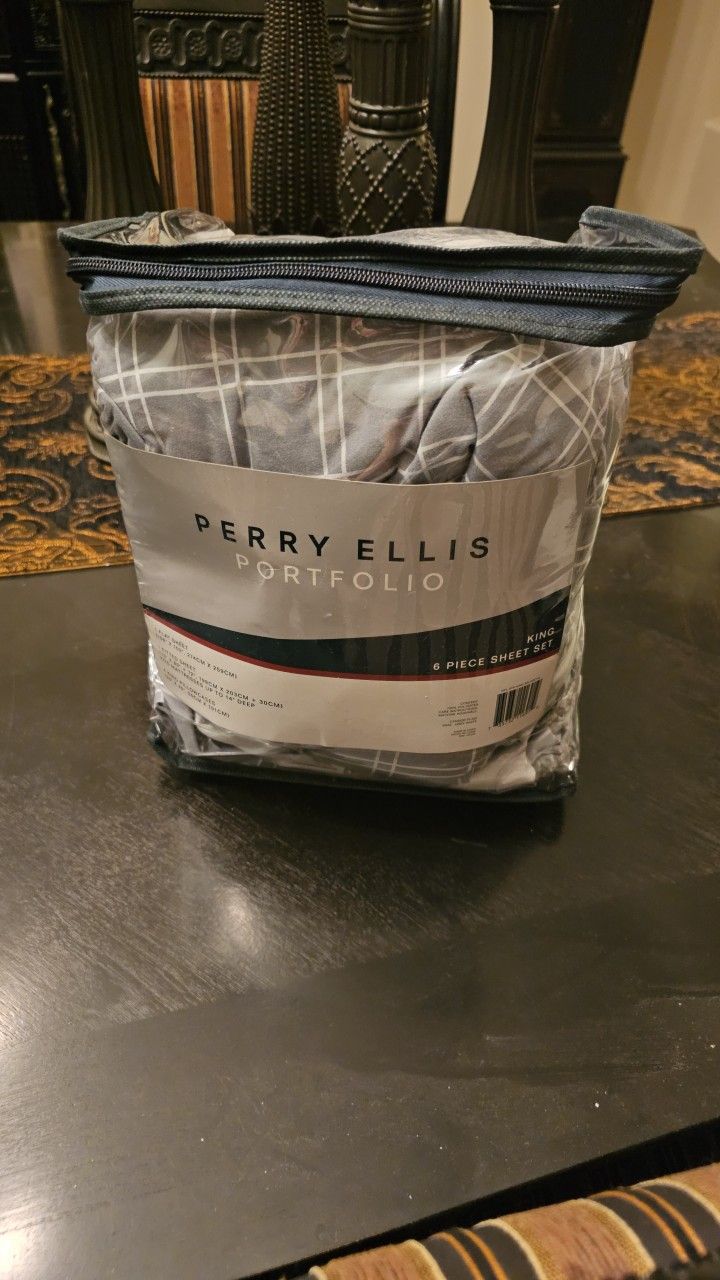 Perry Ellis King Size Sheets