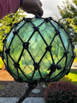 Green glass float
