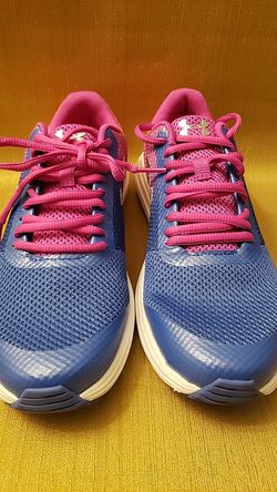 NEW Under Armour Girls GPS Surge RN Prism Sneakers in Size 6.5Y=8 Women's & 7Y=8.5 Women's