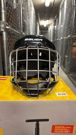 Bauer size M like new
