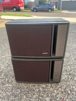 Bose Bookshelf Speakers Pair