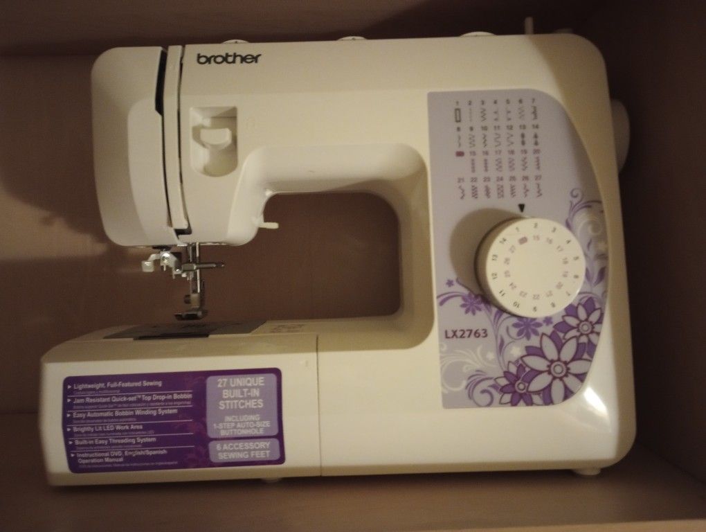 Sewing Machine , Used , Like New
