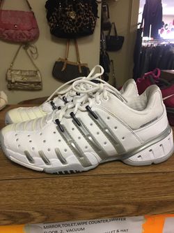 Adidas women's 9 shoes