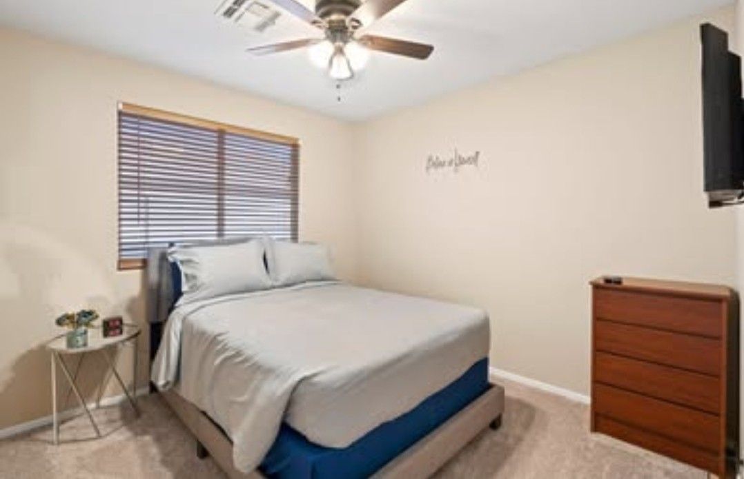 4 Drawer Cherry Wood Dresser