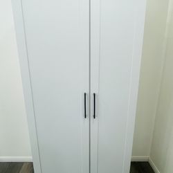 Storage cabinet 