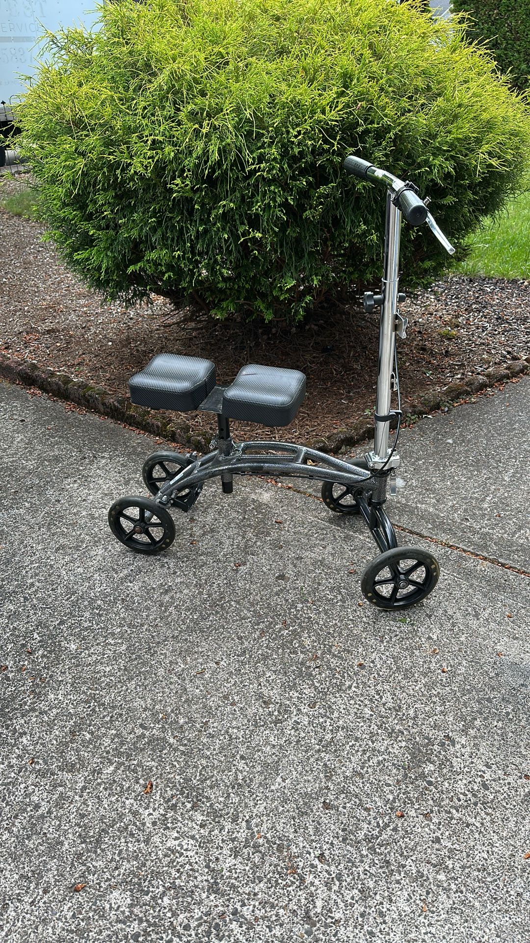 Kneerover, Knee Scoter
