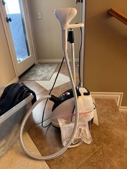 Hamilton Beach clothes steamer