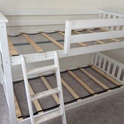 Bunk bed white FREE