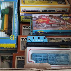 HO Trains Assorted (Box)