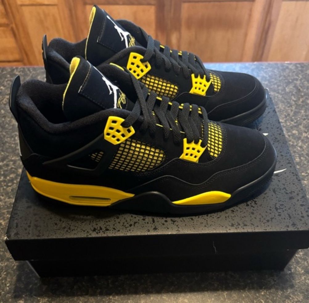 Jordan Thunder 4s