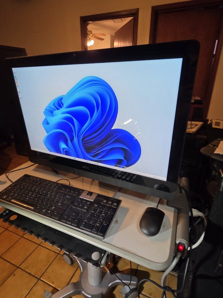 Dell XPS All In One 27" Touchscreen i7-3.10GHz-CPU 2TB HDD 8GB Ram GPU: NVIDIA