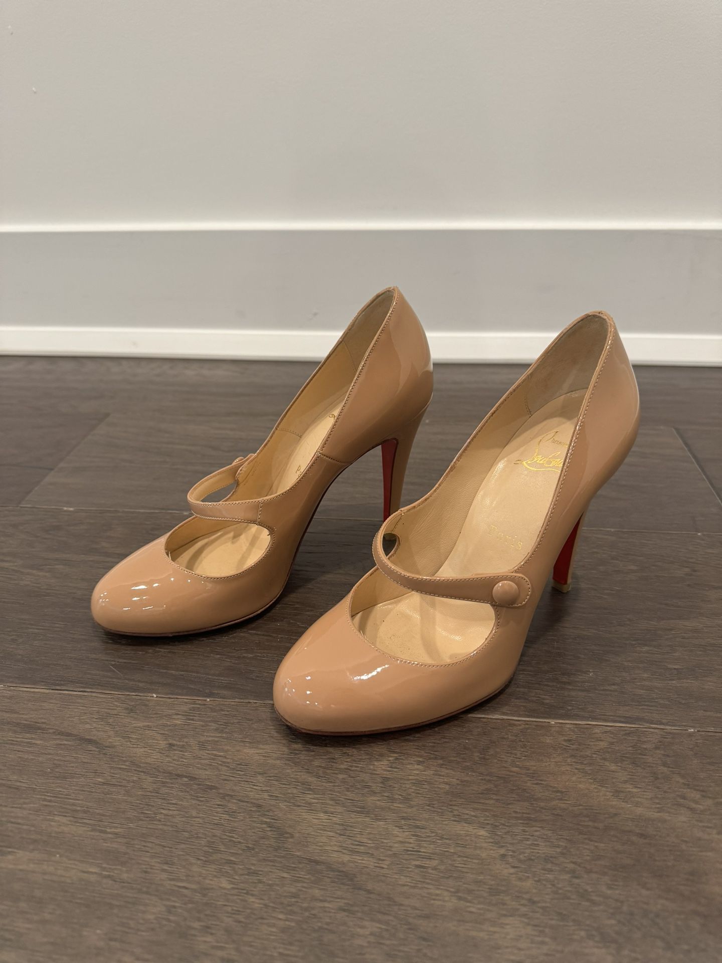 Christian Louboutin Charleen 100 Patent pumps nude size 38