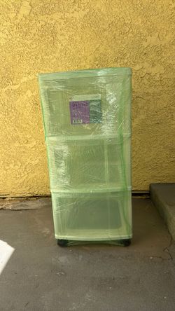 Iris Space Pro 3-Drawer Plastic Storage Cart