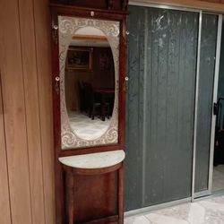 Pulaski Mahogany Hall Tree