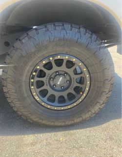 6 17” Method 305 wheels on 315/70/17 Toyo AT3