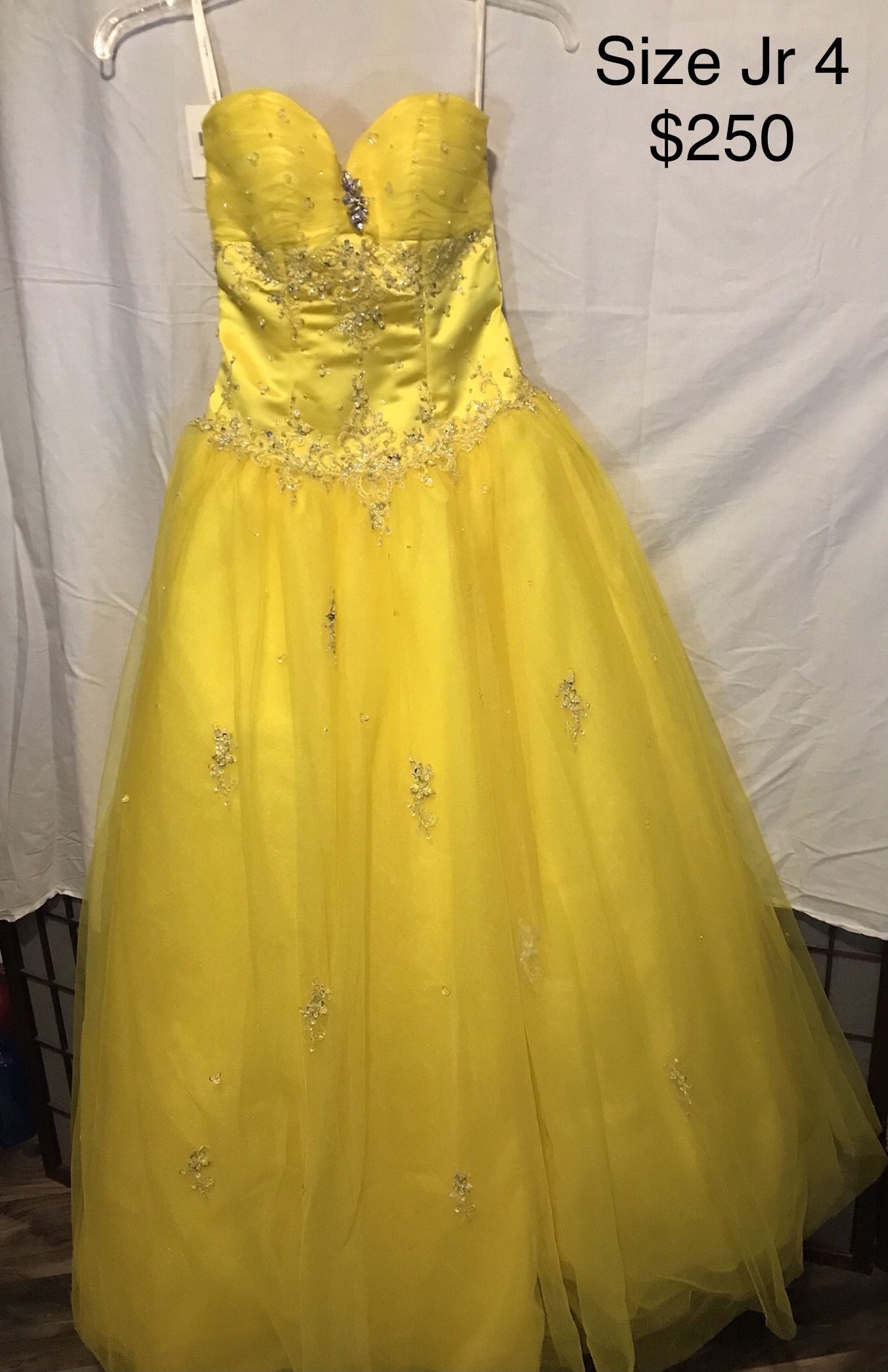 REDUCED!! Studio 17 Yellow Pageant Dress. New Condition Worn Once! Girls Jr Size 4