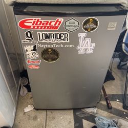 Mini Fridge 