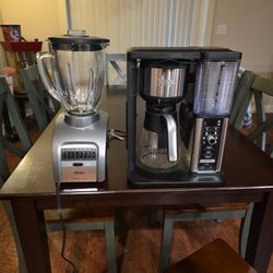 Ninja Coffe Maker and Oster Blender