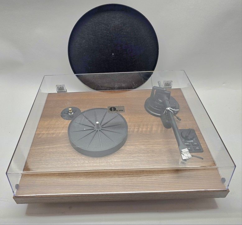 Turntable Hi-Fi System.(No Speaker And No Cables)