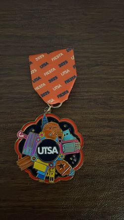 2025 UTSA fiesta medal