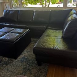 BLACK LEATHER SECTIONAL COUCH - GREAT CONDITION!