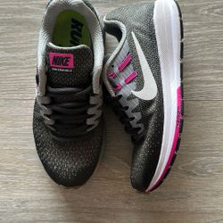 Women’s Nike Sneakers