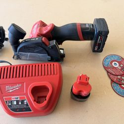 Milwaukee M12 Grinder 
