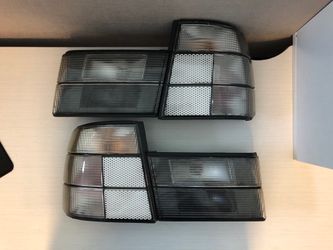89-94 BMW E34 Clear / Black Tail Lights