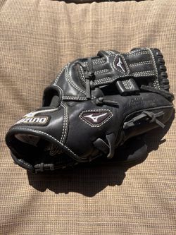 Mizuno Youth MVP Prime 11.5” Baseball Glove (RHT)