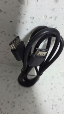 New 6 Pack HDMI To HDMI cables. 3.5 Feet