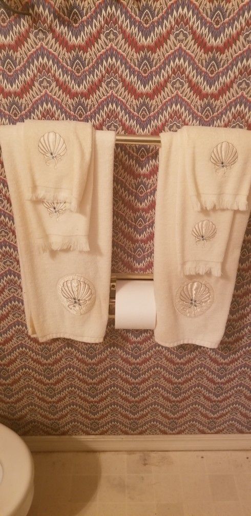 Hand Towels