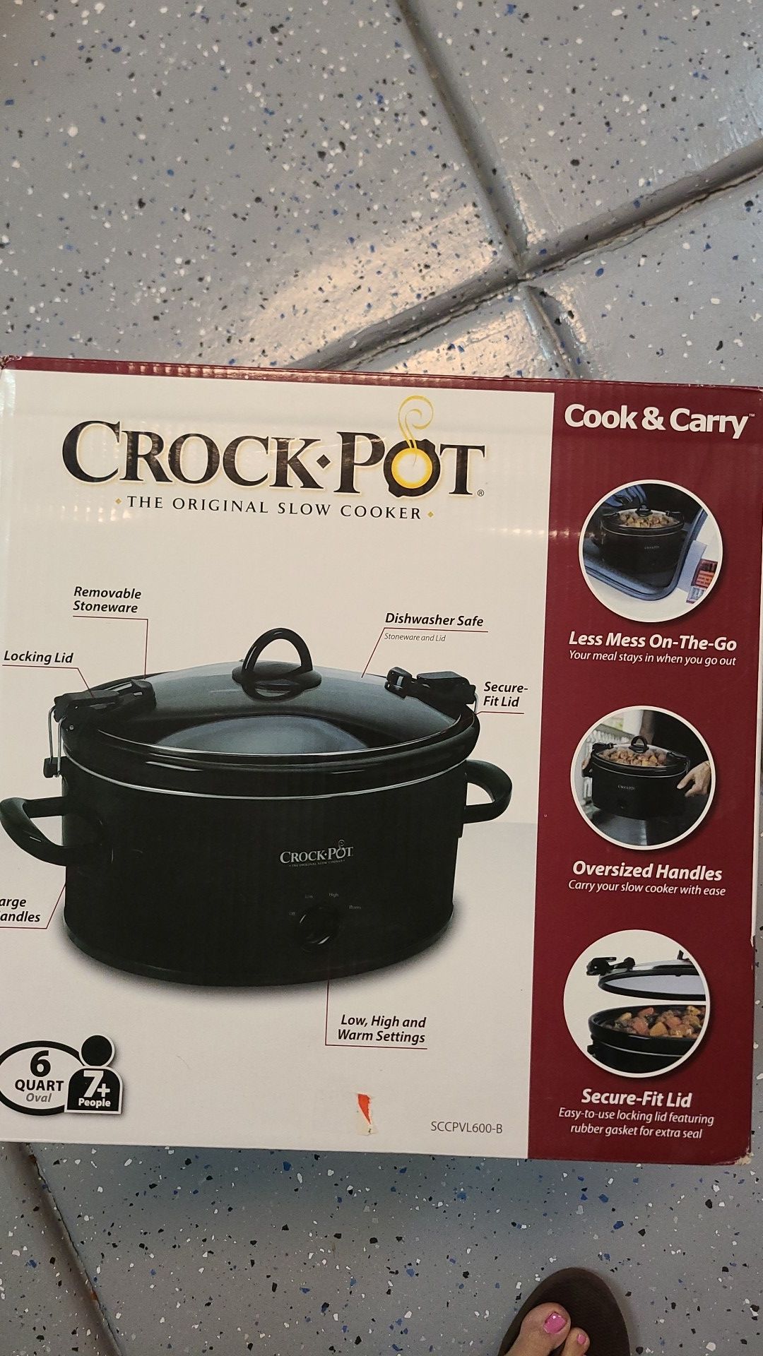 Slow cooker