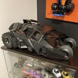 Hot Toys 1/6 Scale Batmobile Tumbler 