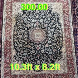 Vintage Handmade Wool Rug In Good Condition