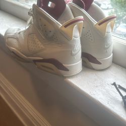 Jordan 6 Maroon