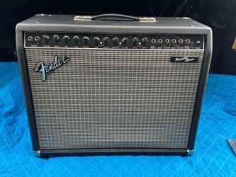 Fender Princeton Chorus 2-Channel 50-Watt 2x10" Solid State Guitar Combo Amp Amplifier Black