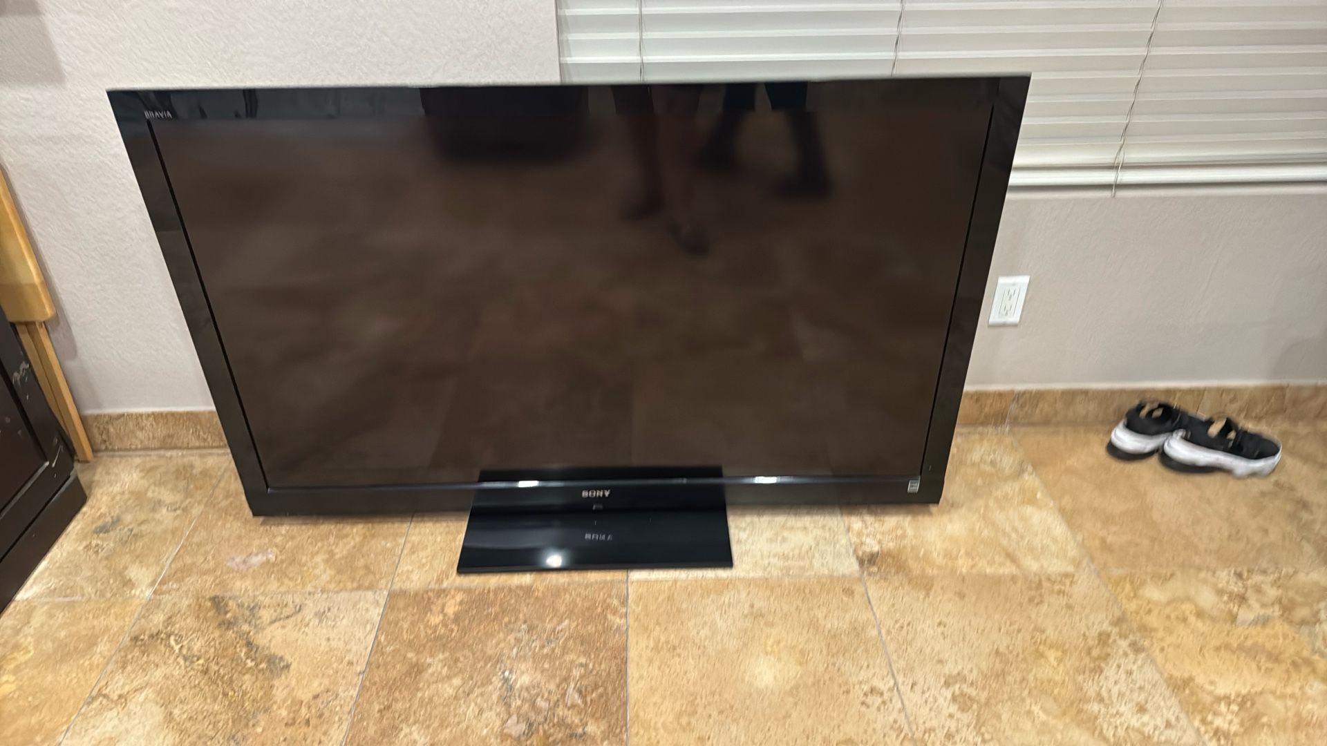 Sony Bravia 60” Flat Screen TV (2010) Perfect Condition