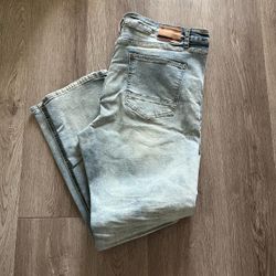 Women’s American Eagle Jeans