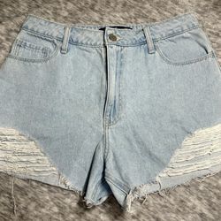 Hollister jean shorts size 29