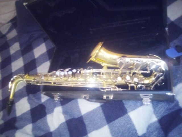 Used Yamaha Alto Saxophone