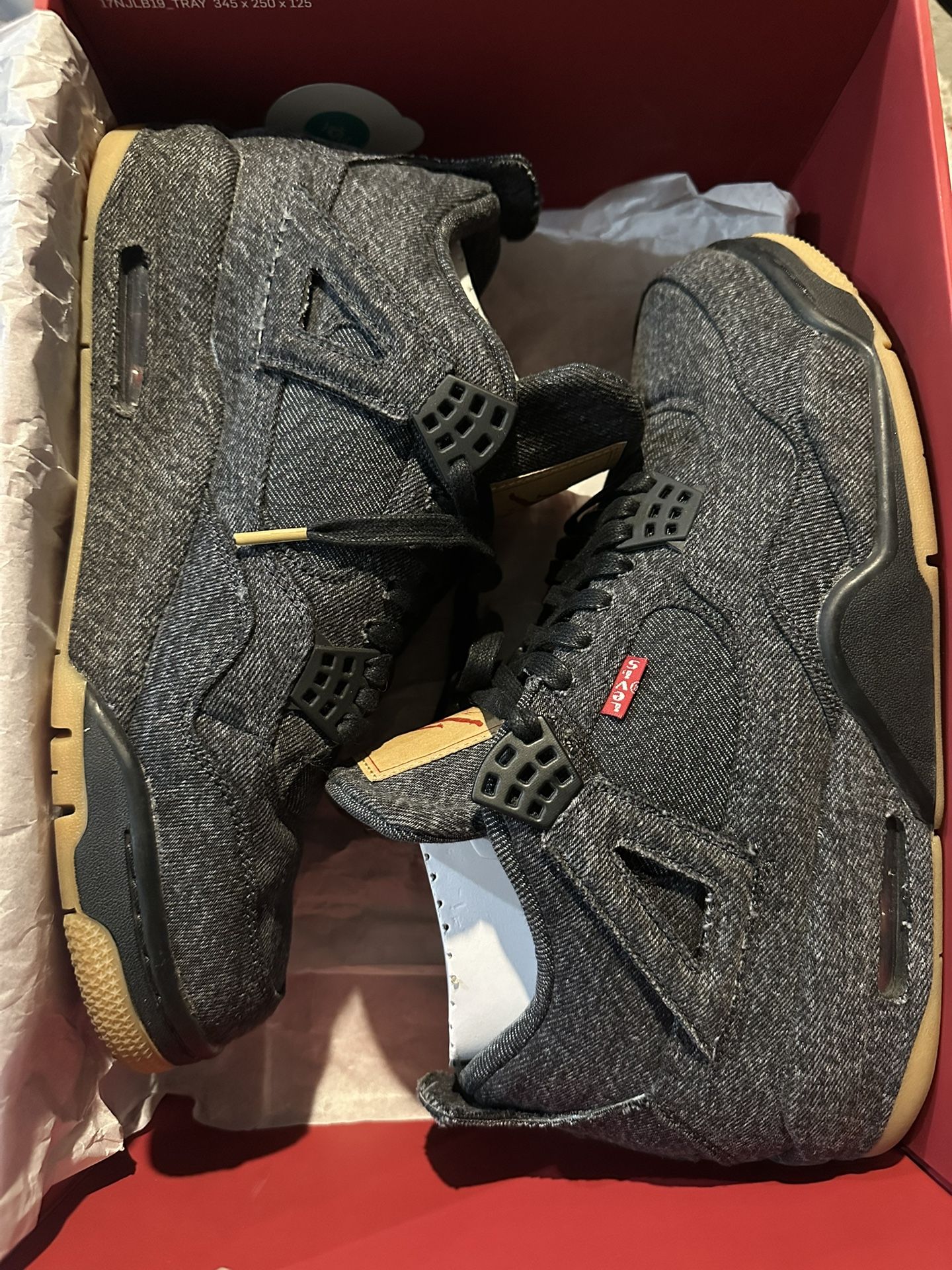 Jordan 4 Retro Levi’s Black Denim