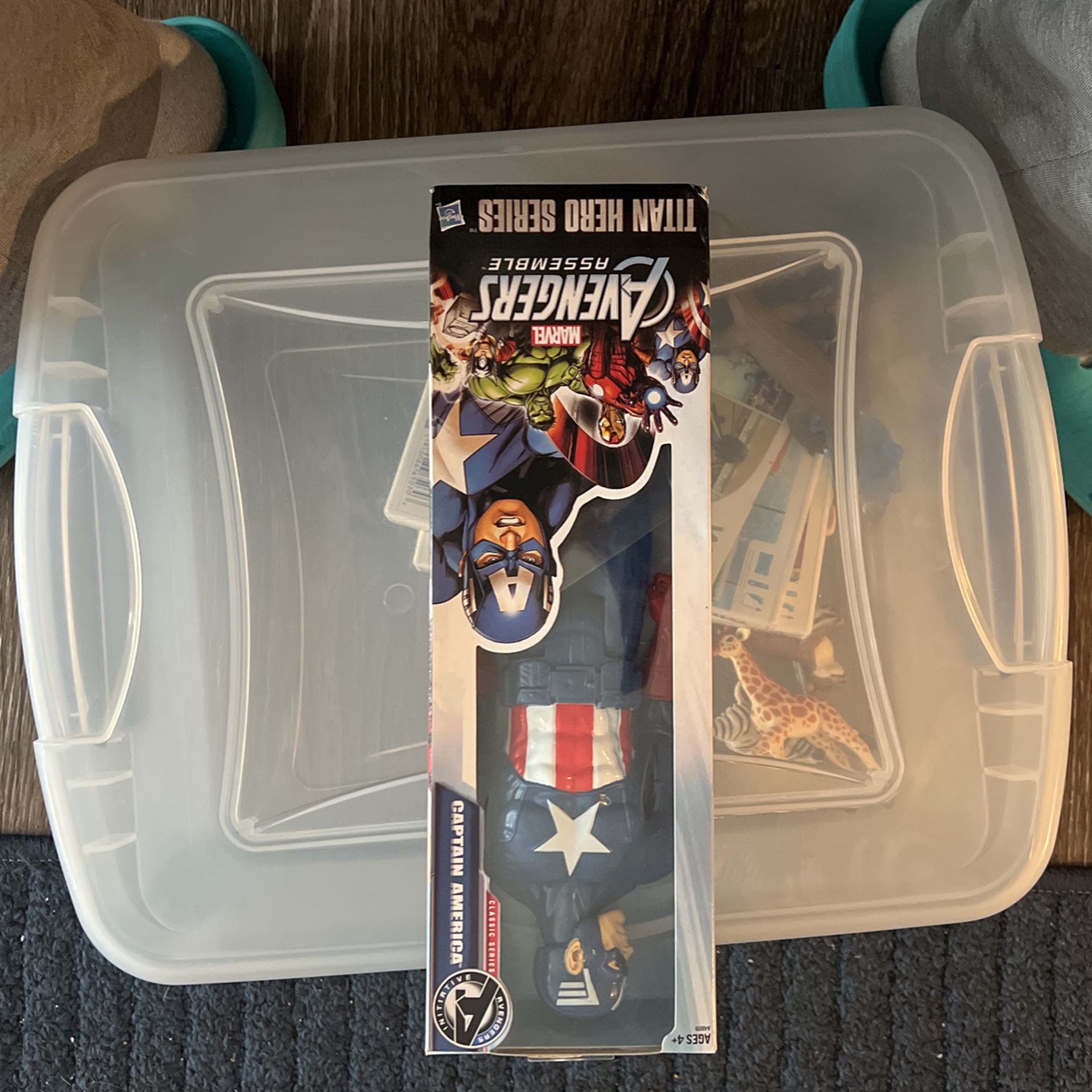 Captain America Avengers Assemble Titan Hero Series Toy