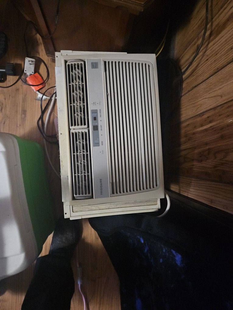 Ac Fridgair