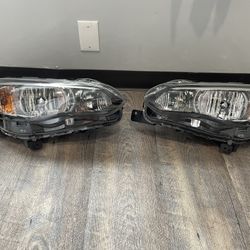2017 - 2022 Subaru Impreza Headlight Halogen OEM  Left And Right