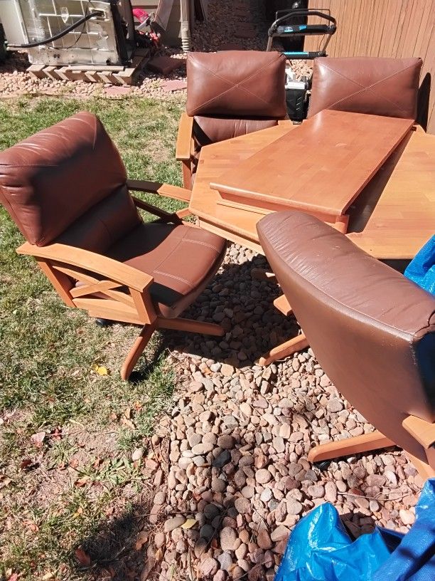 Outdoor + Rvs Set Up $850Negotiable And Free Delivery